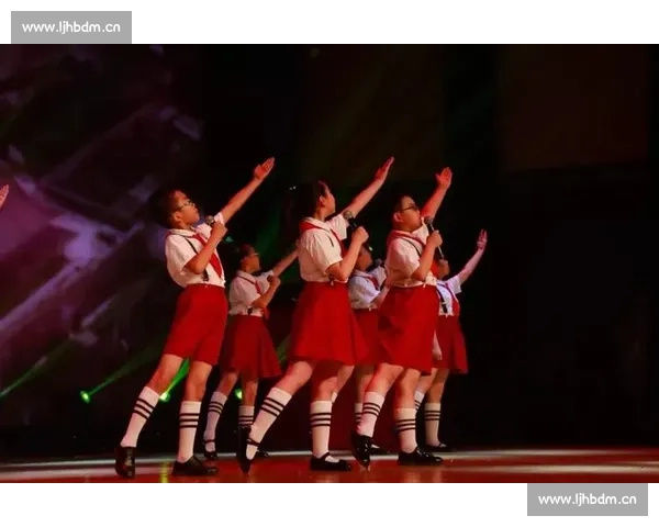 朗诵比赛队形设计与表现力提升的创新探索与实践分析